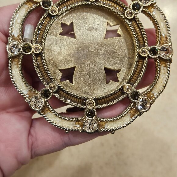 JAY STRONGWATER SCROLLED RIBBON BOW CRYSTAL JEWELED ENAMEL ROUND FRAME - Picture 8 of 8